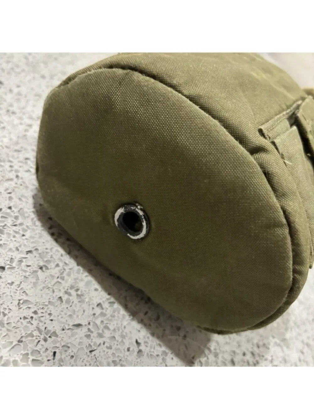 VINTAGE USGI Military COVER W/CLIPS & GI STYLE 1 QT. POLY CANTEEN BOTTLE Marines
